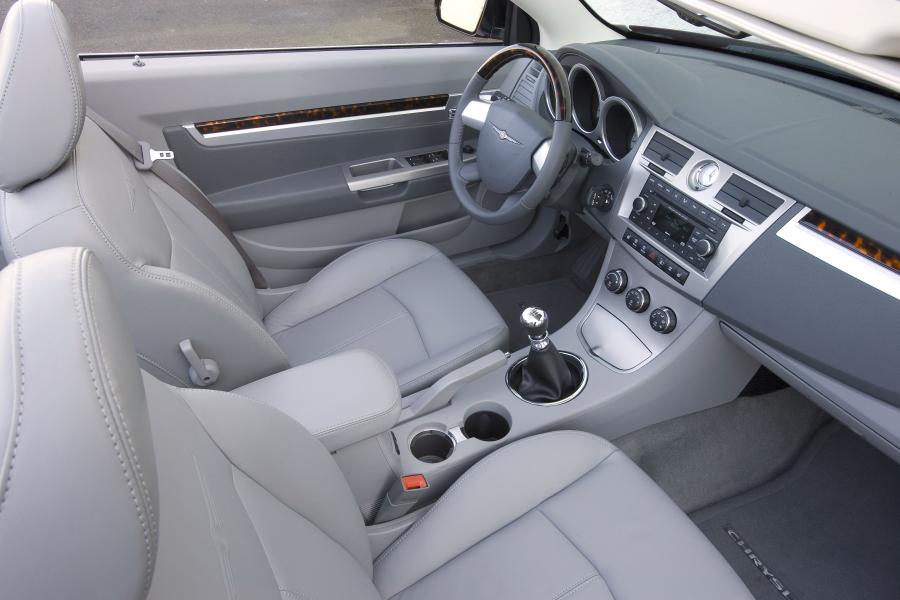  Chrysler Sebring Convertible 2008 года  (фото 34 из 150)